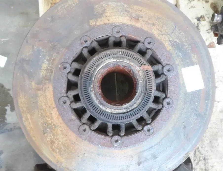 DAF XF 105 (2005-present) Ступица задняя левая 30469713