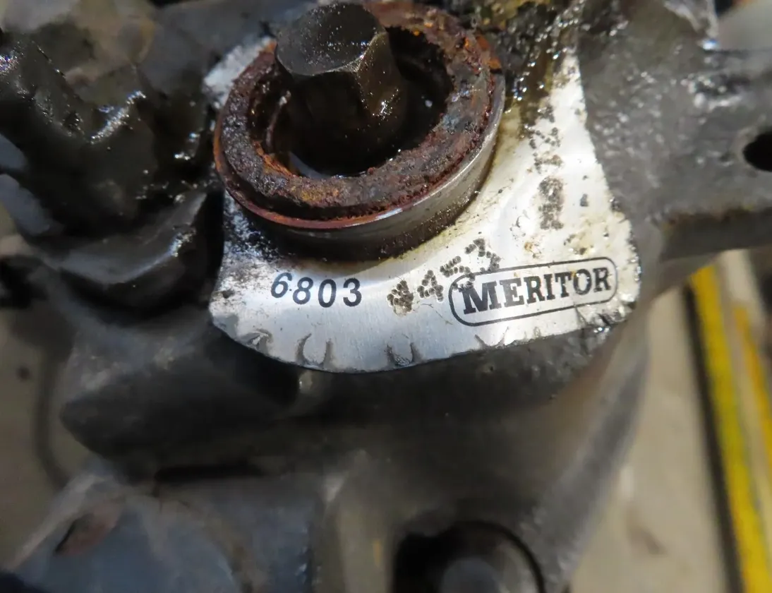 VOLVO TGS (2007-present) Priekšējais labais bremžu suports 68034453 30656497