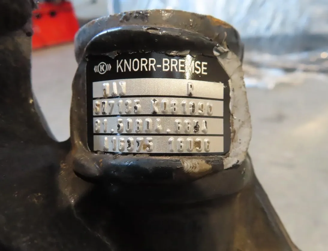 MAN TGX (2007-present) Priekšējais labais bremžu suports 81508046654 30662446