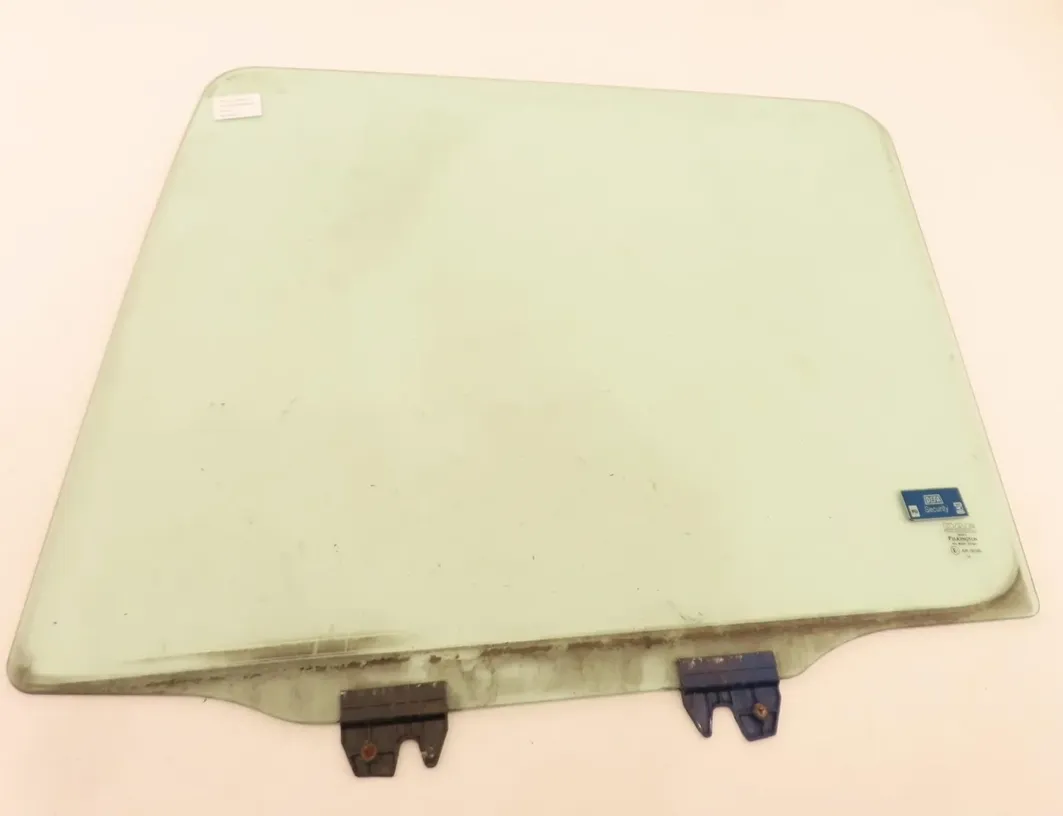 DAF XF (2012-present) Left Side Sliding Door Glass 1950775 30710498