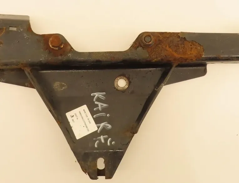 MAN TGS (2007-present) Chassis bracket 30725460