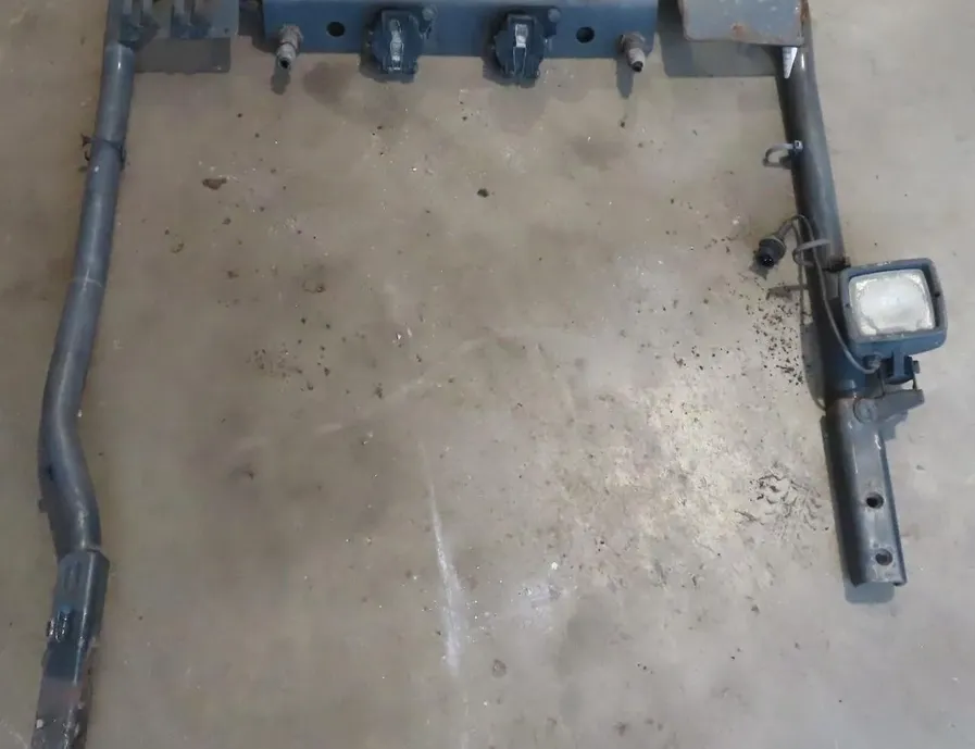 VOLVO FH II (2012-present) Chassis bracket 30739023