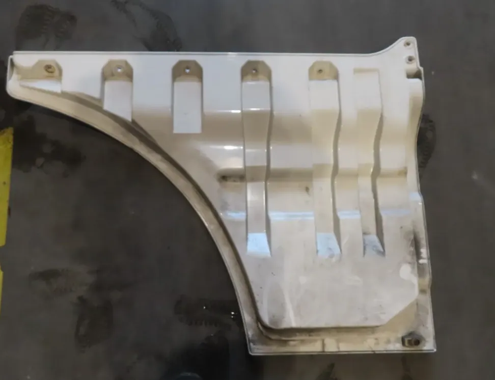 MAN TGS (2007-present) Durvju pagarinājums 81626100019 34825510