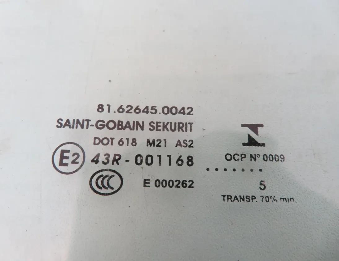 MAN TGX (2007-present) Kreisās puses bīdāmo durvju stikls 81626450042 34494870