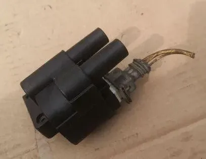 RENAULT Clio 2 generation (1998-2013) Augstsprieguma aizdedzes spole 2526114A,7700100589 18210369