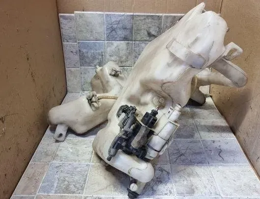 MERCEDES-BENZ E-Class W211/S211 (2002-2009) Logu mazgāšanas tvertne 2118602160,2118600160 21042458