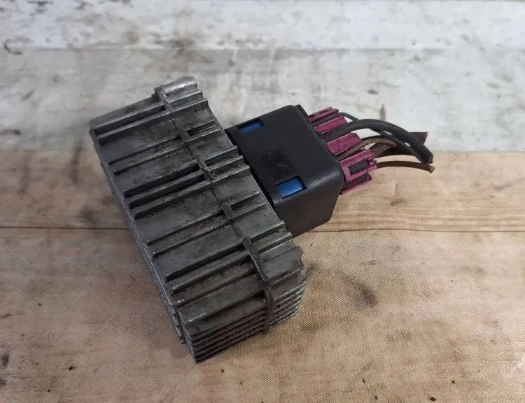 OPEL Zafira B (2005-2010) Aizdedzes sveces 06235240,51299014B,55353011 34001375