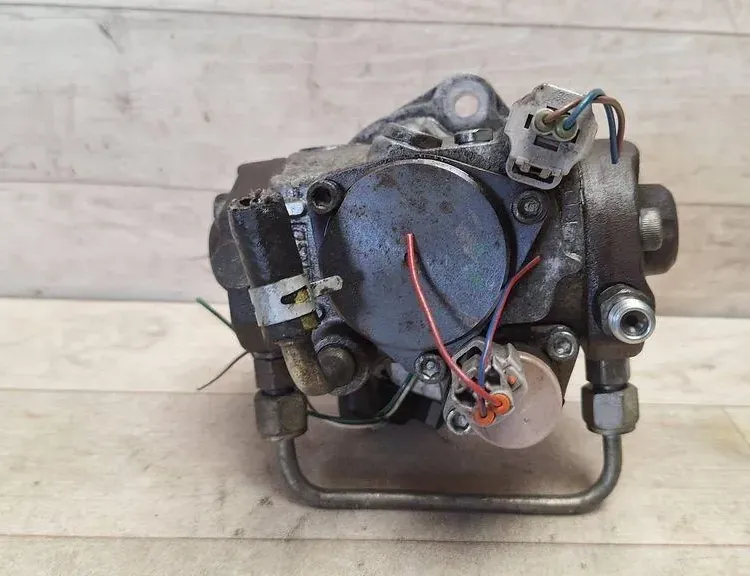 TOYOTA Avensis 2 generation (2002-2009) Degvielas sūknis 221000R010,HU2940000316 33990949