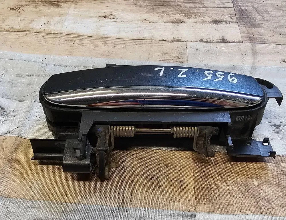 AUDI A6 C8/4K (2018-2024) Aizmugurējo kreiso durvju ārējais rokturis 4F0837885 34003583