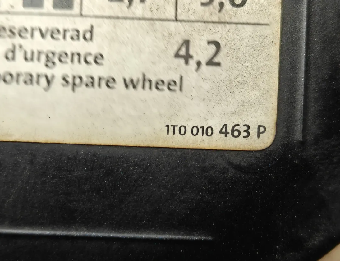 VOLKSWAGEN Touran 1 generation (2003-2015) Fuel Tank Flap 1T0010463P 34356323