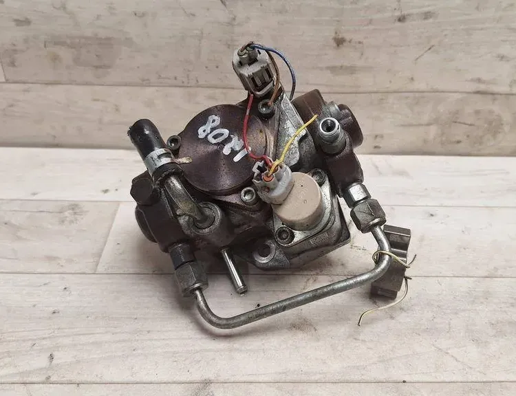 TOYOTA Corolla Verso 1 generation (2001-2009) Degvielas sūknis 221000R010,HU290000314 34023156