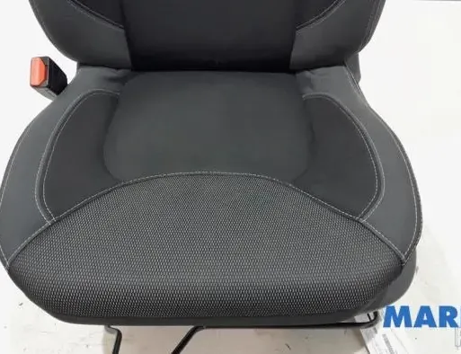 RENAULT Clio 4 generation (2012-2020) Front Left Seat 985H19236R,876511368R,873512756R,876701876R,875028890R,873709879R 33522384