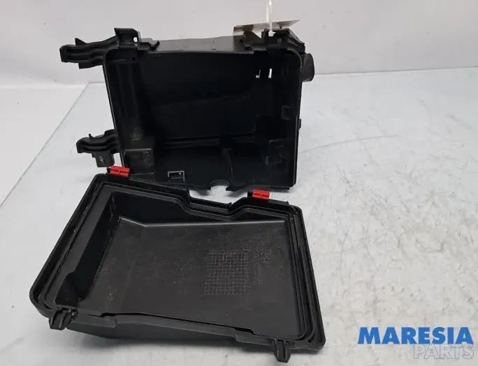 PEUGEOT 308 T9 (2013-2021) Fuse Box 9804681980,9801448680,9678633380,33136932ST3,009804681980 33532342
