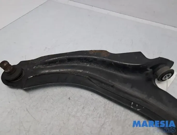 RENAULT Clio 4 generation (2012-2020) Priekšējā kreisā taisnā ķega / ričags 545052354R,8660005376 33571711