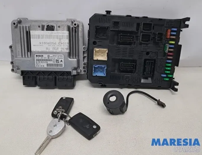 PEUGEOT 3008 Motora vadības bloks 9664059080,9663123380,6570A0,0261S04689,9666104380,1943P8,6580VV 33791985