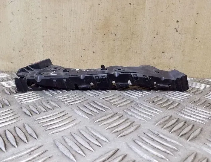 OPEL Zafira B (2005-2010) Priekšējā kreisā bufera stiprinājums 000137794 26167424