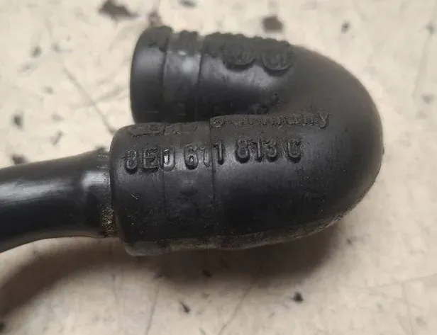 AUDI A4 B7/8E (2004-2008) Vacuum tube 8E0611813C 34190692