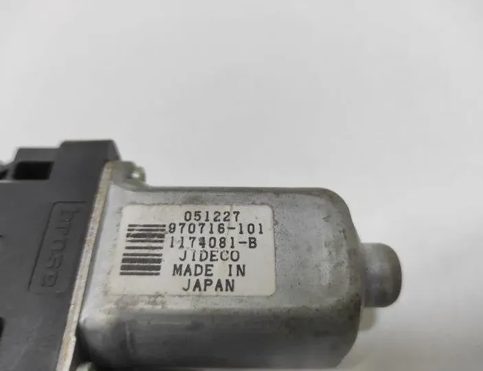 VOLVO S80 2 generation (2006-2020) Маторчик стеклоподъемника задней правой двери 1174081B,970716101 22728797