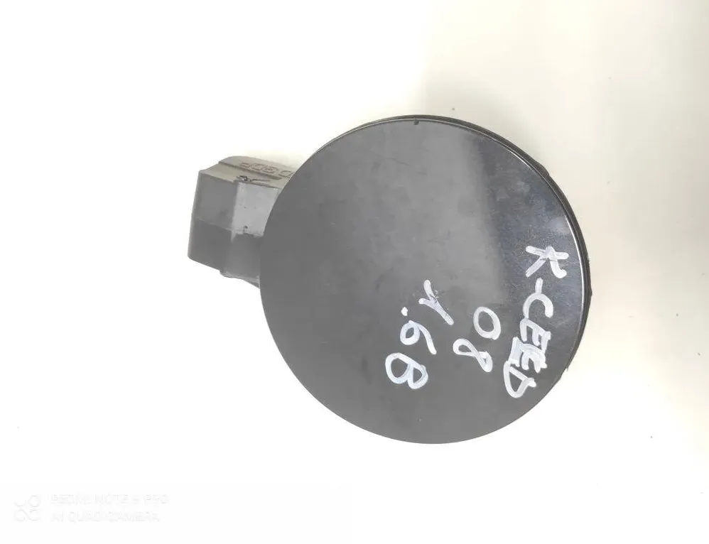 KIA Cee'd 1 generation (2007-2012) Degvielas tvertnes vāciņa bloķēšana 695131H300 32950785