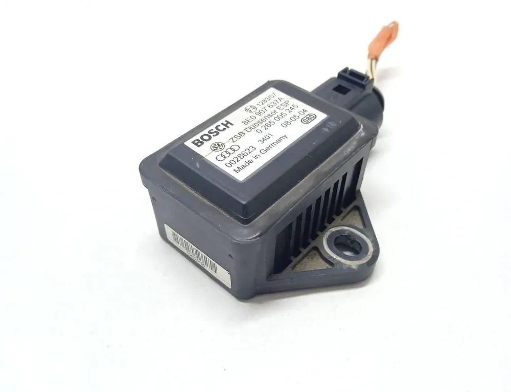 VOLKSWAGEN Phaeton 1 generation (2002-2016) Paātrinājuma sensors 8E0907637A 33380252