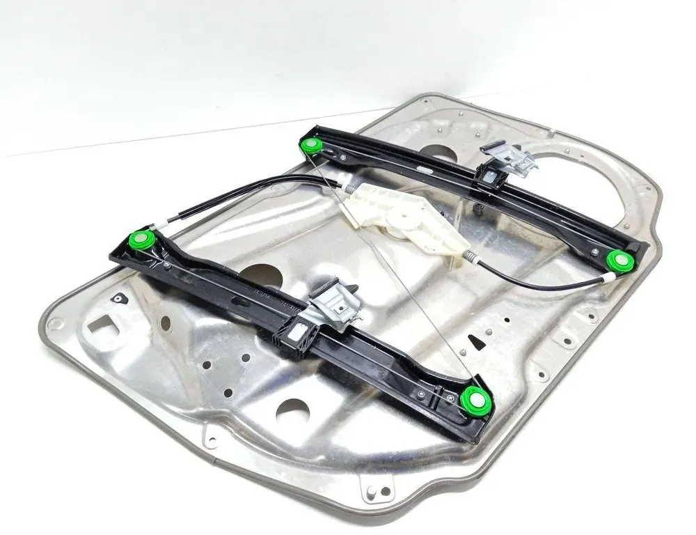 MERCEDES-BENZ C-Class W204/S204/C204 (2004-2015) Стеклоподъемник задней правой двери A2048204102 33452125