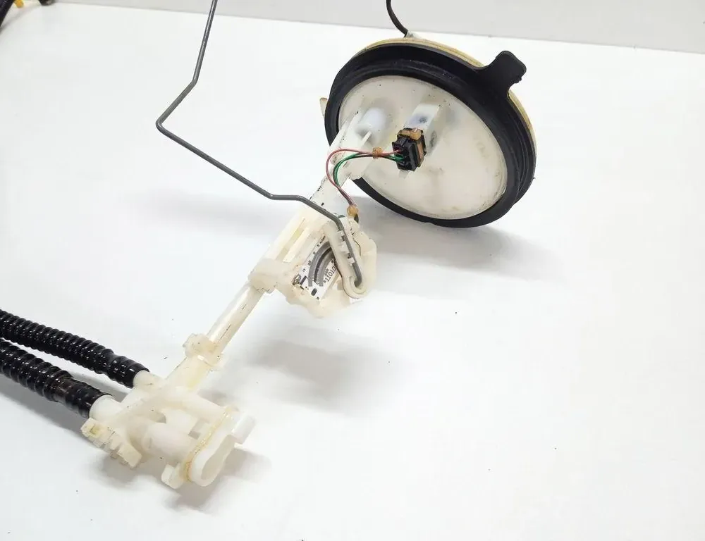 VOLKSWAGEN Tiguan 1 generation (2007-2017)  датчик уровня топлива 5N0919673 33477271