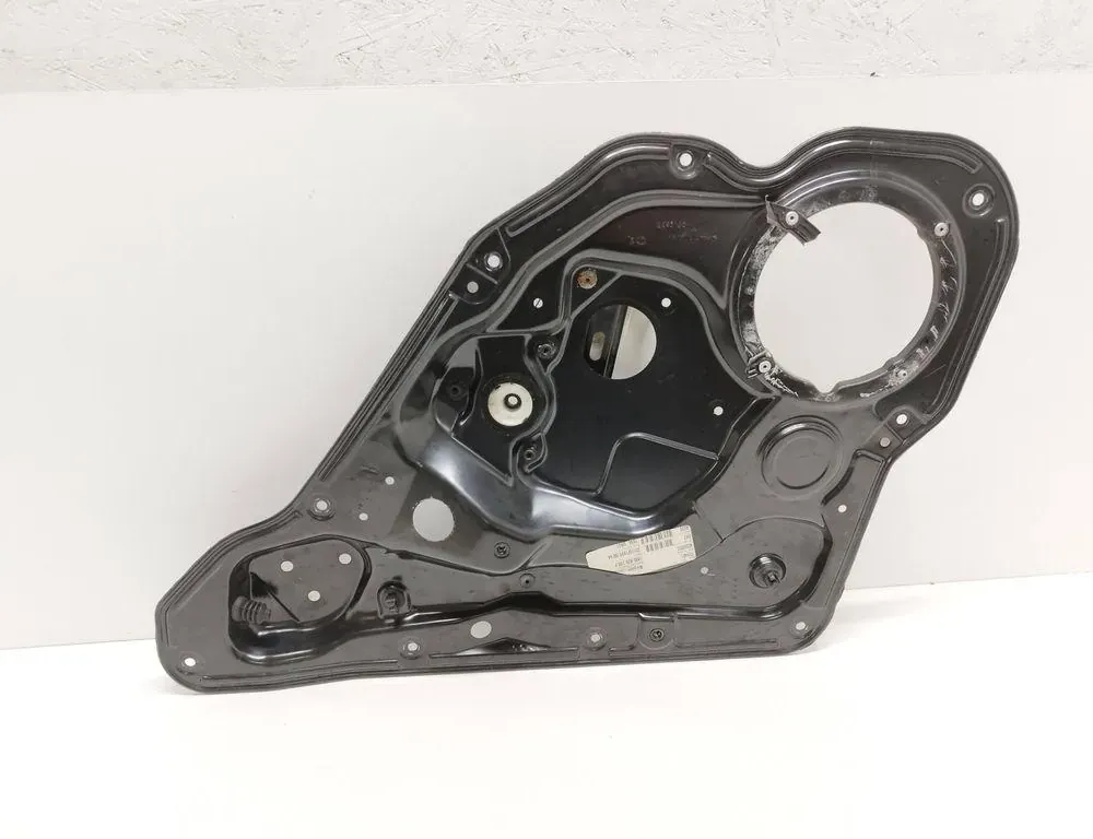 SEAT Cordoba 2 generation (1999-2009) Стеклоподъемник задней правой двери 1M0839730F 33506276