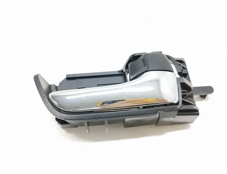 TOYOTA Prius 2 generation (XW20) (2003-2011)  Правая задняя внутренняя ручка открытия 6920547020 33514312