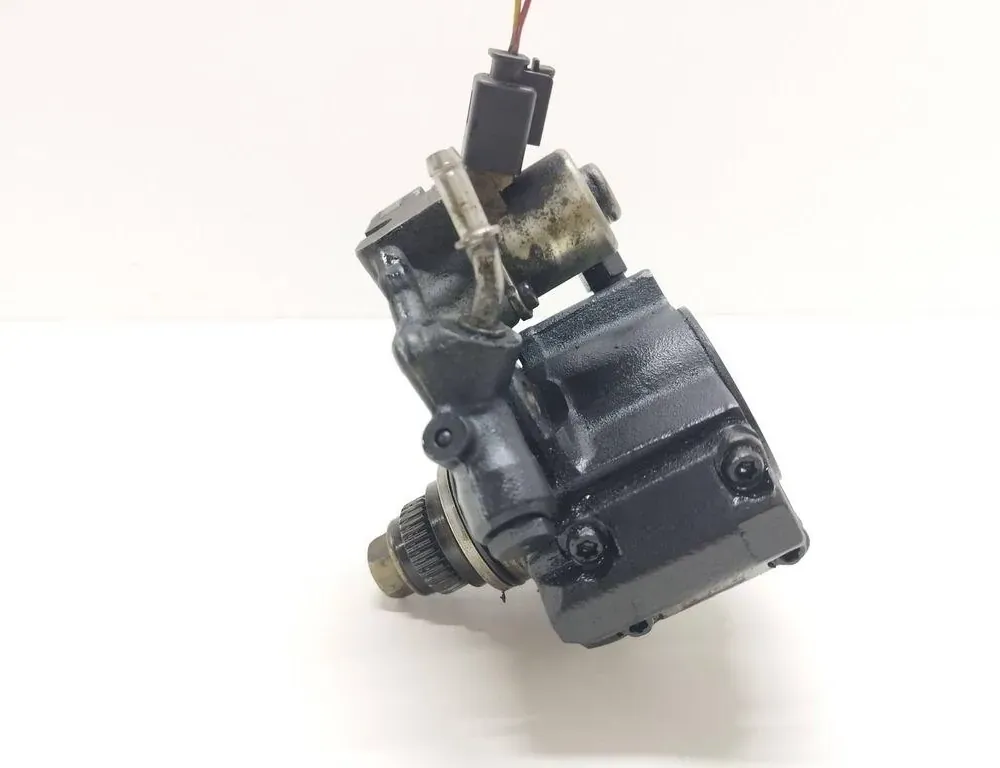 MERCEDES-BENZ C-Class W204/S204/C204 (2004-2015) Топливный насос A6510701801 33530841