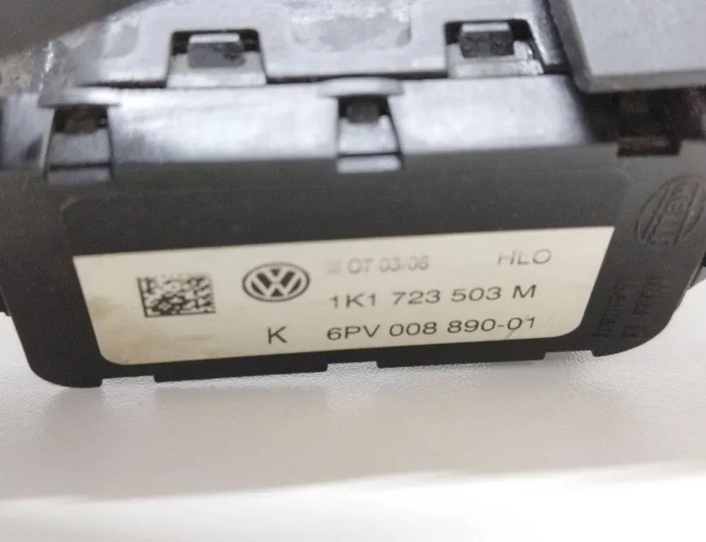 VOLKSWAGEN Tiguan 1 generation (2007-2017) Throttle Pedal 1K1723503M 33533999