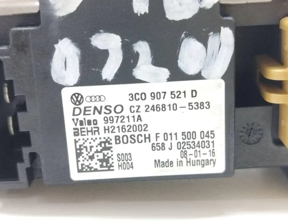 VOLKSWAGEN Tiguan 1 generation (2007-2017) Реле вентилятора печки салона 3C0907521D 33534304