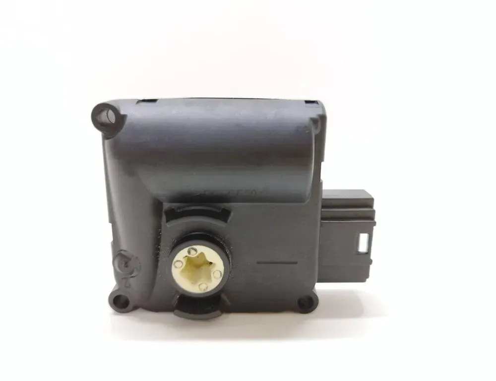 AUDI A4 B8/8K (2011-2016) Клапаны управления внутренним подогревом 4F0820511A 33542792