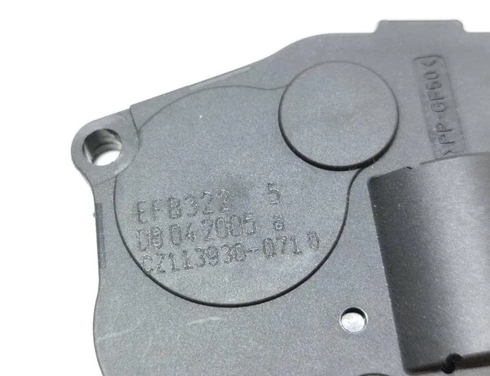 BMW 1 Series E81/E82/E87/E88 (2004-2013) Salona sildītāja vadības vārsti CZ113930 33556385