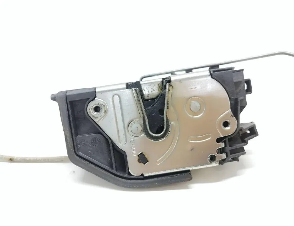 BMW 1 Series E81/E82/E87/E88 (2004-2013) Замок передней левой двери 7167077 33557032