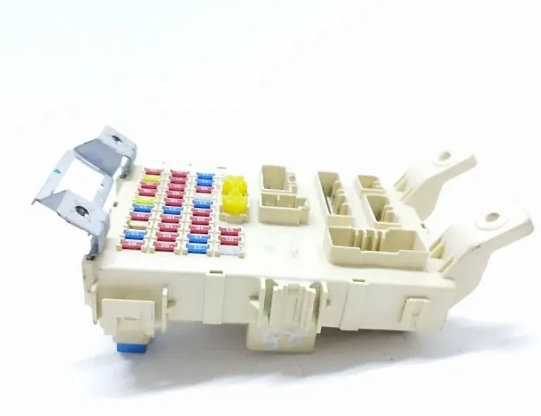 HYUNDAI i20 PB (1 generation) (2008-2014) Drošinātāju kārba 919501J040 33558564