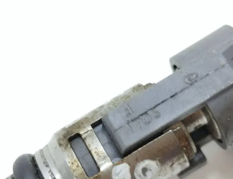 PEUGEOT 207 1 generation (2006-2009) Fuel Injector 1706 33566824