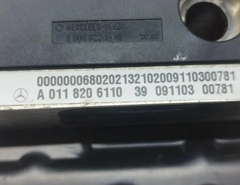 MERCEDES-BENZ GL-Class X164 (2006-2012) Other Control Units A0118206110 33575156