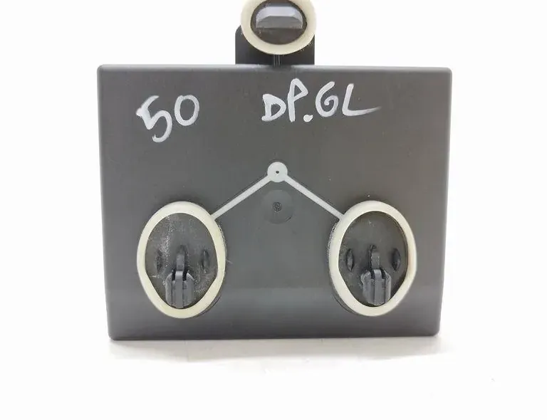 AUDI A4 B8/8K (2011-2016) Блок управления дверей задние правые 8K0959795C 33580217