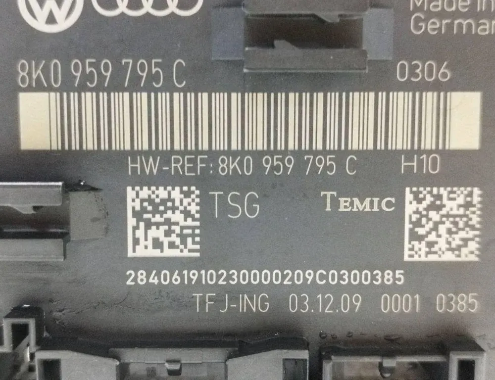 AUDI A4 B8/8K (2011-2016) Блок управления дверей задние правые 8K0959795C 33580217