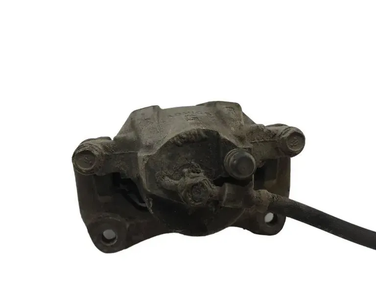 TOYOTA Prius 2 generation (XW20) (2003-2011) Супорт тормозов передний правый 33586281