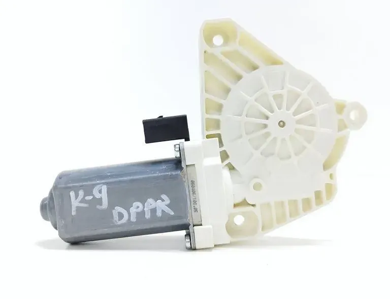 MERCEDES-BENZ B-Class W245 (2005-2011) Priekšējo kreiso durvju logu pacēlāja motorīts A1698201642 33594836