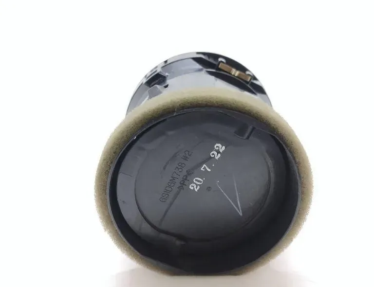 MAZDA 6 GH (2007-2013) Вентиляционные отверстия центральной консоли GS1D64730 33599461