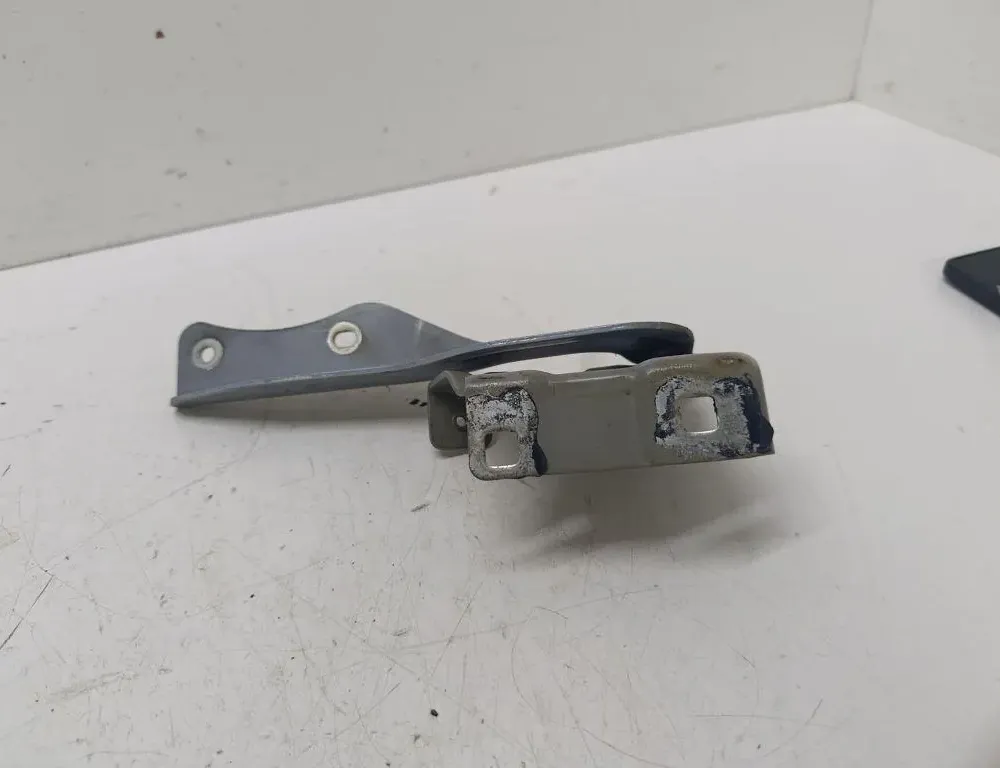 NISSAN Qashqai 2 generation (2013-2023) Front Right Bonnet Hinge ES03 34207393