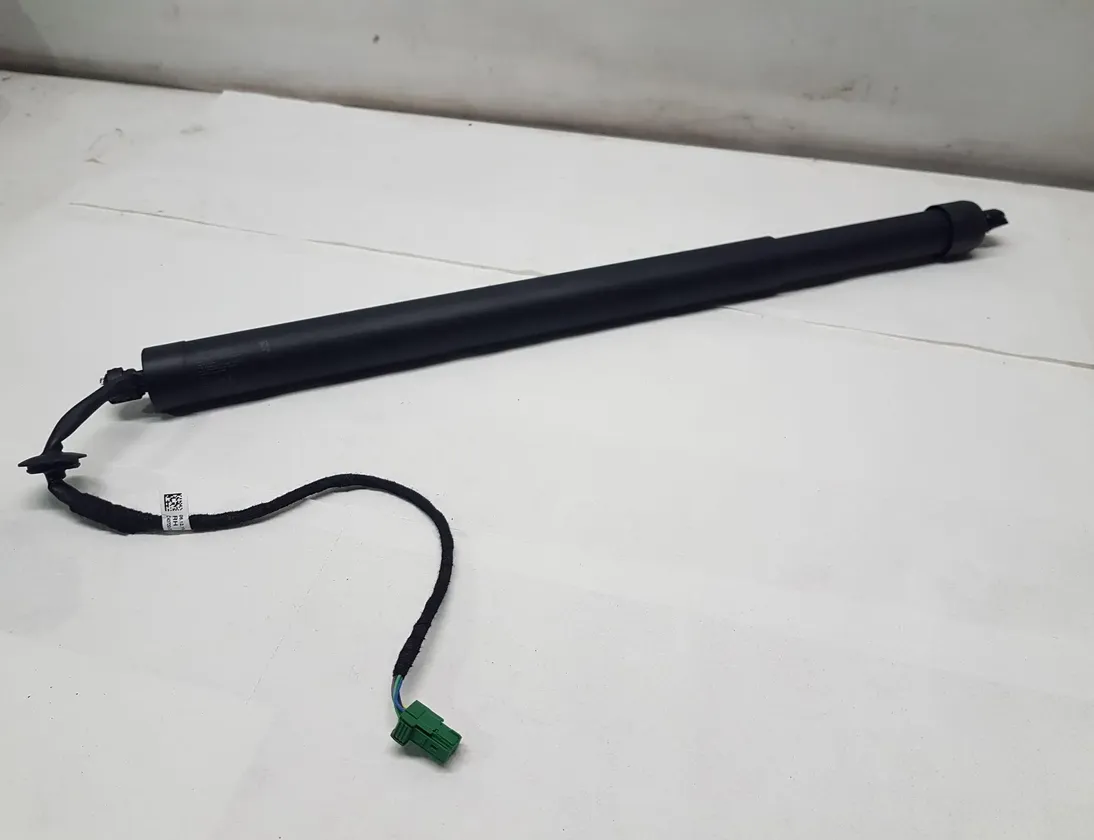 PEUGEOT 2008 2 generation (2019-2023) Aizmugurējā bagāžnieka amartizātors labajā pusē 9830769680 30227208