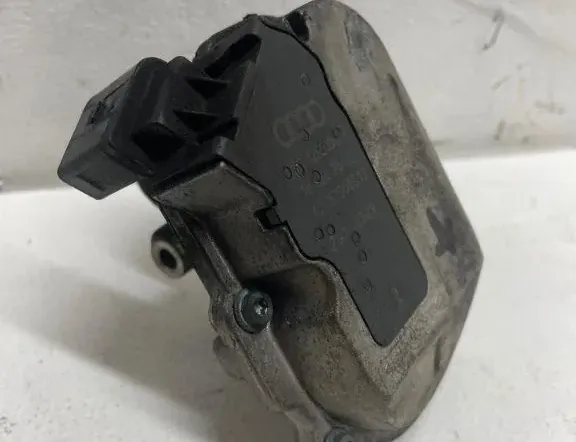 AUDI A4 B8/8K (2011-2016) Двигатель задвижки потока воздуха 28112329,A2C53308513 33226400