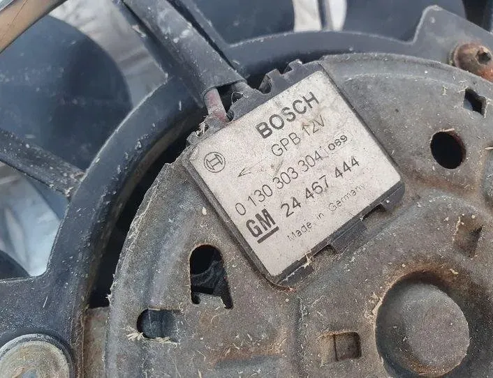 OPEL Zafira B (2005-2010) Engine Cooling Fan Radiator 0130303973,13171426 24163242