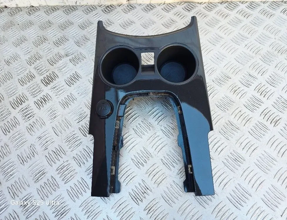 PEUGEOT 3008 1 generation (2010-2016) Glāžu turētājs 9685858777,9683347277 33373609