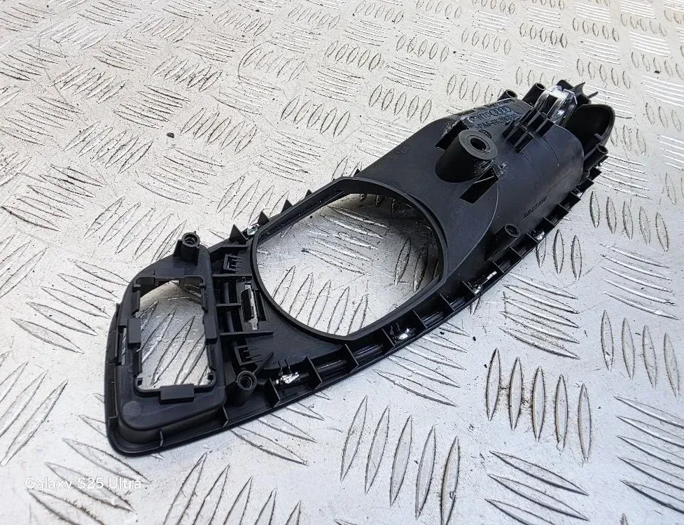 AUDI A1 8X (2010-2020) Правая передняя внутренняя ручка открытия 8X0837020D 33538820