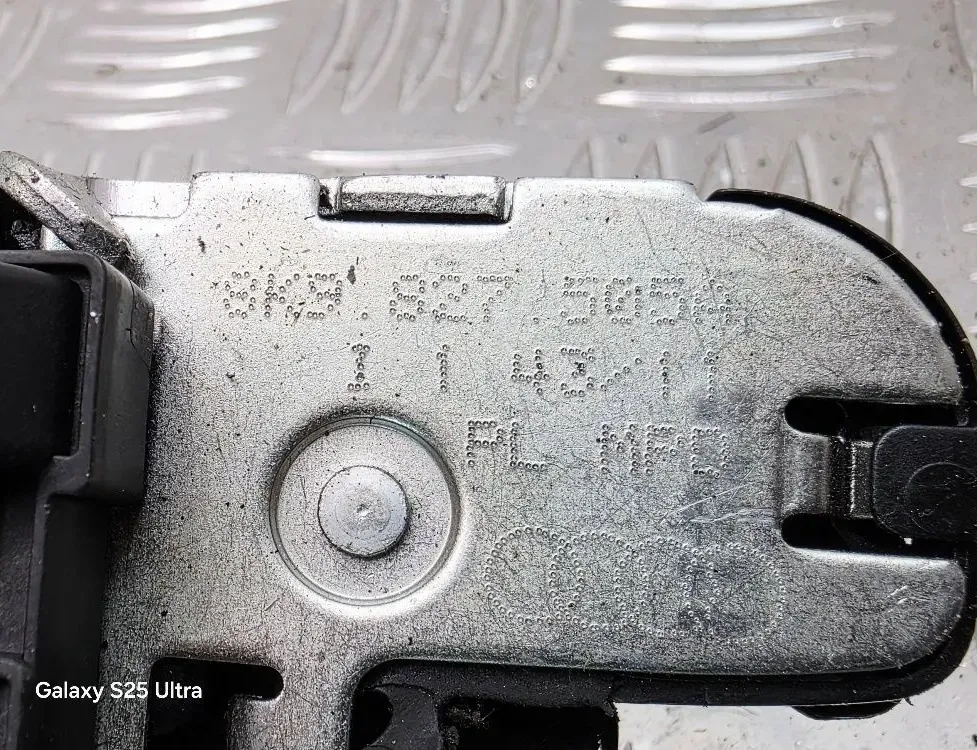 AUDI A1 8X (2010-2020) Tailgate Boot Lock 8K9827505A 33539043