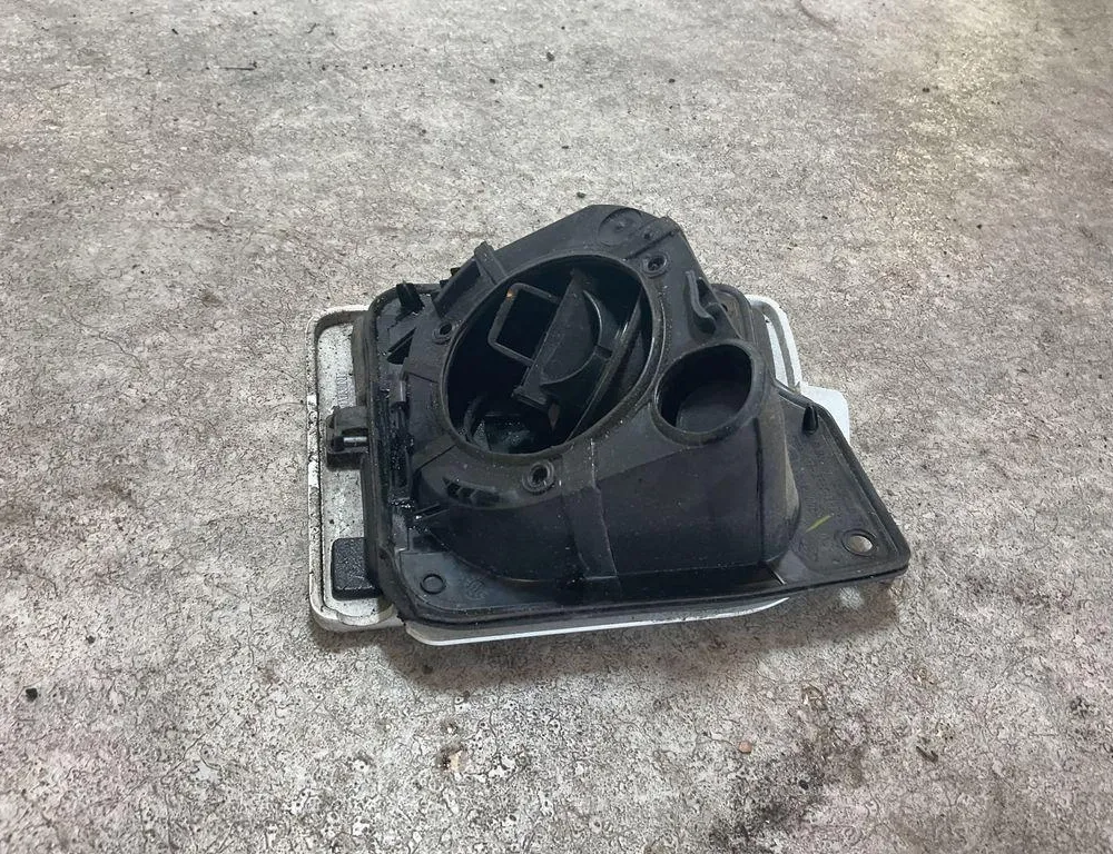 RENAULT Master 3 generation (2010-2023) Замок крышки топливного бака 781200017R 33808429